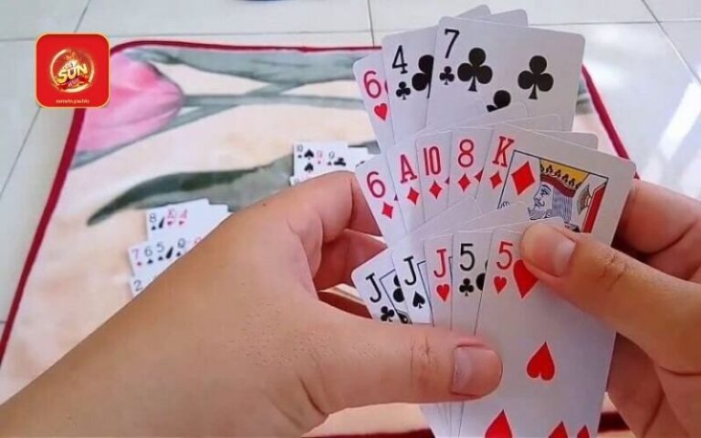 Bài binh 6 lá: Luật chơi và chiến thuật thắng lợi